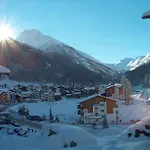 Hotel Restaurant Mattmarkblick 3*