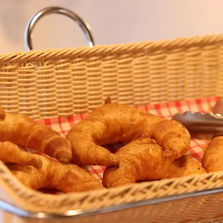 מלון Restaurant Mattmarkblick סאס-אלמאגל