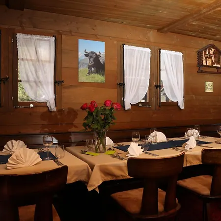 Restaurant Mattmarkblick סאס-אלמאגל